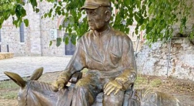 Έδεσσα: Ο γάιδαρος που έγινε άγαλμα και η συγκινητική ιστορία