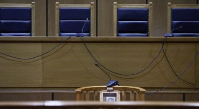 Δικαστική απόφαση αποδομεί το νόμο για την αθλητική βία