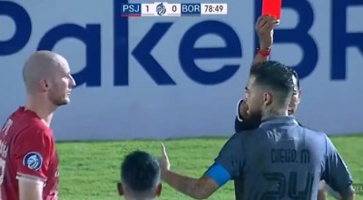 Έφαγε σφαλιάρα κατά την διάρκεια αγώνα ο Κρμέντσικ και το γήπεδο έγινε... ρινγκ