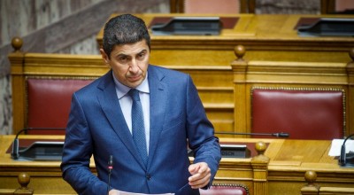 Αυγενάκης: «Συγχαίρω τον υπάλληλλο για το θάρρος του να αντισταθεί στην απίστευτη εργαλειοποίησή του»