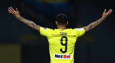 Αφήνει το σχέδιο των δύο φορ