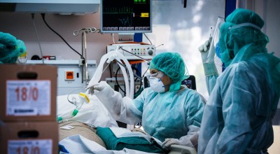 Κορωνοϊός: Νέα έξαρση με πάνω από 1.800 ασθενείς με σοβαρή λοίμωξη