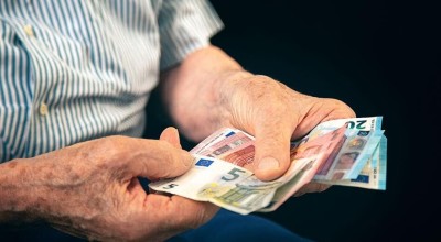 Πότε καταβάλλονται οι συντάξεις Απριλίου