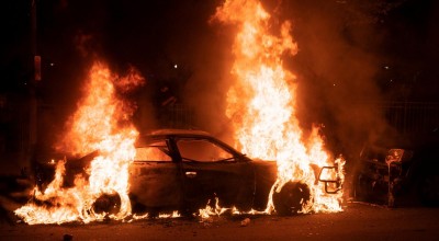 Θεσσαλονίκη: «Λαμπάδιασε» εν κινήσει αυτοκίνητο στο λιμάνι