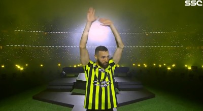 Αλ Ιτιχάντ: «Χαμός» στην παρουσίαση Μπενζεμά - Βγήκε με την Χρυσή Μπάλα ο Γάλλος