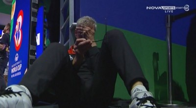 MundoBasket 2023: Η συγκλονιστική φωτογραφία με τον Χέρμπερτ να κλαίει απομονωμένος στα αποδυτήρια