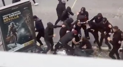 Άγρια επεισόδια μεταξύ οπαδών της Μπέτις και της Οσασούνα (vids)