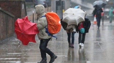 Ο καιρός της Τετάρτης (24/12): Βροχές και καταιγίδες