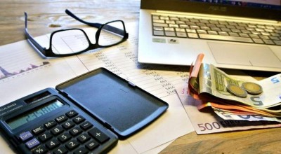 Μισθός: Πόσα κερδίζετε από τον Ιανουάριο με τις νέες φοροελαφρύνσεις