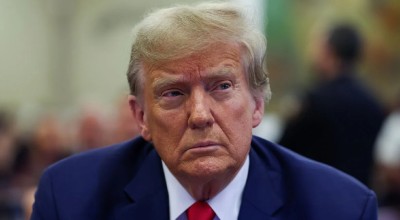 Ο Ντόναλντ Τραμπ παρέλαβε το πρώτο Βραβείο Ειρήνης της FIFA!