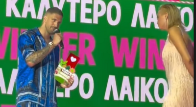 MAD VMA 2024-Βράβευσε τη Λιόλιου ο Πασχαλάκης: «Είσαι πολύ όμορφη από κοντά»