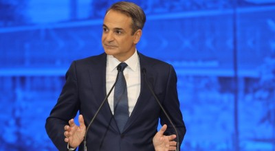 Κυριάκος Μητσοτάκης-Τηλεφωνική επικοινωνία με τον Ντόναλντ Τραμπ: «Έλα στην Ελλάδα»