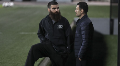 Στα αποδυτήρια του ο ΠΑΟΚ ο Γιώργος Σαββίδης μετά την ήττα από τον Ολυμπιακό