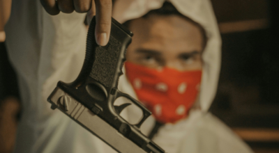 Ποιοι είναι οι τράπερ που κλήθηκαν σε ακρόαση από το ΕΣΡ