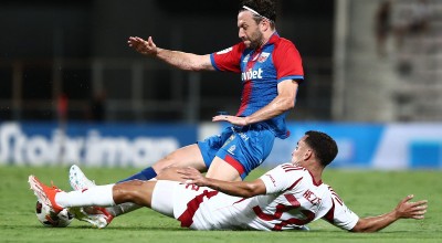 «Bookadoros»: Η έφεση των ερυθρολεύκων στα… κόρνερ