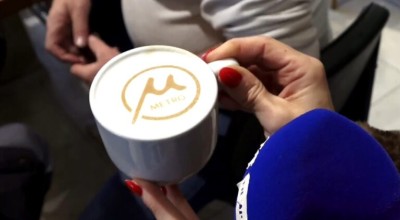 Θεσσαλονίκη: Καφετέρια σερβίρει καπουτσίνο με άρωμα...μετρό