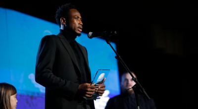 VIDEO: Το... εξ αποστάσεως φιλί του Λουτσέσκου στον Μπάμπα!