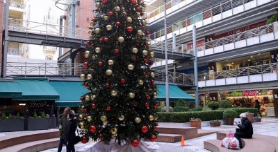 Κλειστά σούπερ μάρκετ και καταστήματα σήμερα (26/12) – Τι ώρα ανοίγουν αύριο (27/12)