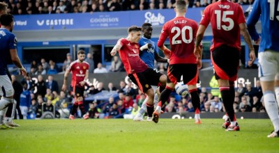 Έβερτον-Μάντσεστερ Γιουνάιτεντ: Γλίτωσαν τα χειρότερα οι «κόκκινοι διάβολοι»