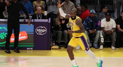 ΝΒΑ: Ο Λεμπρόν στην ιστορική κορυφή και των εύστοχων σουτ