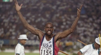 Το ακατάρριπτο ρεκόρ του Πάουελ στο  μήκος! (video)