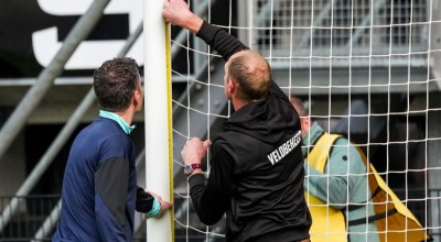 Δεν είναι μόνο ελληνικό φαινόμενο: Μετρούσαν τα δοκάρια στο Χέρακλες-Φέγενορντ!