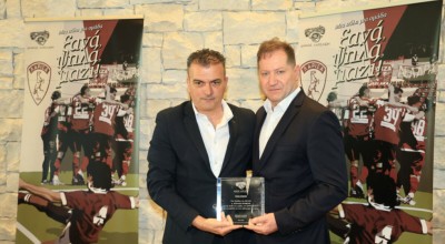 Ο Δήμος Λαρισαίων βράβευσε την πρωταθλήτρια ΑΕΛ