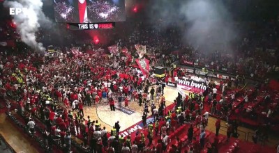 Φέρες: Οπαδοί του Ολυμπιακού πανηγύρισαν στο νεκροταφείο (vid)