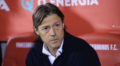 Σεβίλλη: «Μαύρα σύννεφα για Αλμέιδα-Κομβικό παιχνίδι με Οσασούνα»