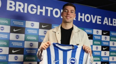 Ο Τζίμας είναι και με τη βούλα το νέο εννιάρι της Μπράιτον-Ποιον αριθμό επέλεξε ο Κωστούλας