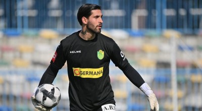 Άρης: Έρχεται, υπογράφει και φεύγει για Ολλανδία ο Μάικιτς