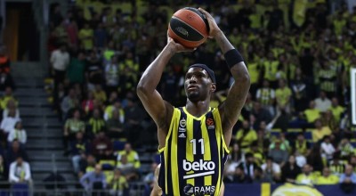 Χέιζ-Ντέιβις: Θετικός στην επιστροφή του στη EuroLeague