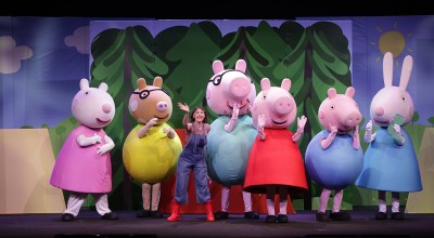 Η θεατρική παράσταση «Oι περιπέτειες της Πέππα» κάνει περιοδεία σε όλη την Ελλάδα!