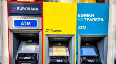 Το λάθος που κάνουμε στο ATM και μπορεί να αδειάσει τον λογαριασμό μας
