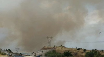«Φούντωσε» ξανά η πυρκαγιά στην Ποντοκώμη Κοζάνης-Έκλεισε ο κάθετος άξονας της Εγνατίας