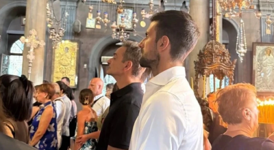 Προσκύνησαν μαζί στην Τήνο Τζόκοβιτς και Μητσοτάκης