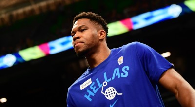 Ο Γιάννης Αντετοκούνμπο έχει «σωσία» και ζει στο Παγκράτι (vid)