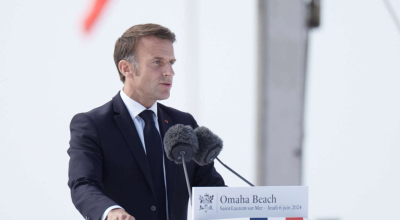 «Τρίζει» η καρέκλα Μακρόν: Ante portas η πτώση της κυβέρνησης