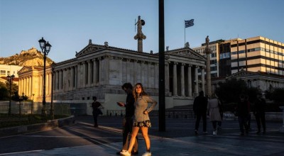 MRB: Ένας στους τρεις Έλληνες ξεμένει σε 15 μέρες - 8 στους 10 κόβουν τη διασκέδαση