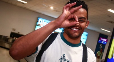 Χαμογελαστός και ασημένιος ο Καραλής: «Θέλουμε ακόμη ψηλότερα»