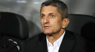 Όταν η κεφαλή μιλά για θαύμα, δεν πρέπει να ενοχλεί το «παράνοια» του Λουτσέσκου