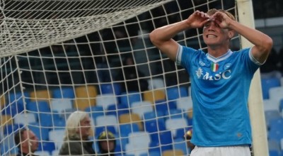 Νάπολι: Με ψυχή πρωταθλήτριας και «λυτρωτή» τον Χόιλουντ υπέταξε (2-1) τη Τζένοα