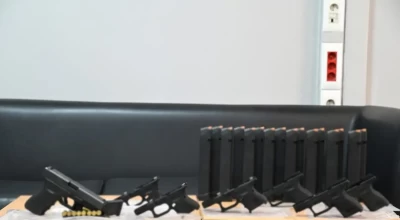 Σύλληψη 13 Τούρκων στον Έβρο - Έκρυβαν... οπλοστάσιο