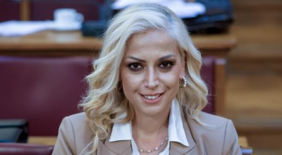 Χαμός Χρηστίδου-Μπάρκα: «Αν ξαναγελάσεις όταν μιλάω, θα σου σπάσω τα μούτρα»