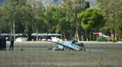 Πτώση αεροσκάφους στο Τατόι: Σε κώμα ο ένας πιλότος