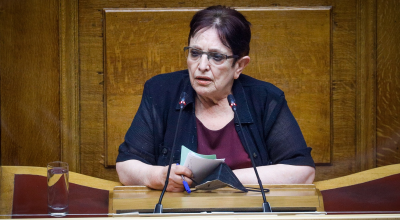 Εξιτήριο για την Αλέκα Παπαρήγα: «Επιτελούν έργο σε αντίξοες συνθήκες»