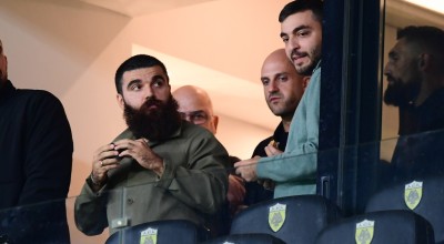 Παρακολούθησαν από κοντά το ΑΕΚ-ΠΑΟΚ Γιώργος και Νίκος Σαββίδης