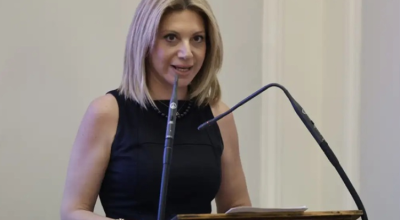 Καρυστιανού: Αποκαλύφθηκε το όνομα και το σήμα του κινήματός της