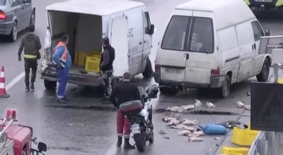 Θεσσαλονίκη: Καραμπόλα οχημάτων γέμισε τον Περιφερειακό με... ψωμιά