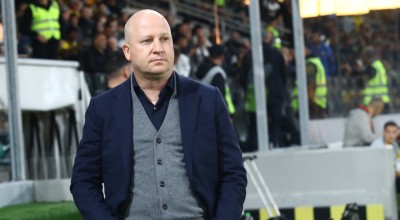 Αιχμές Νίκολιτς για τη διαιτησία: «Όσο μας το επέτρεπαν, παίξαμε ποδόσφαιρο»